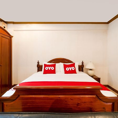 12Pm Bangkok Hotel Екстериор снимка