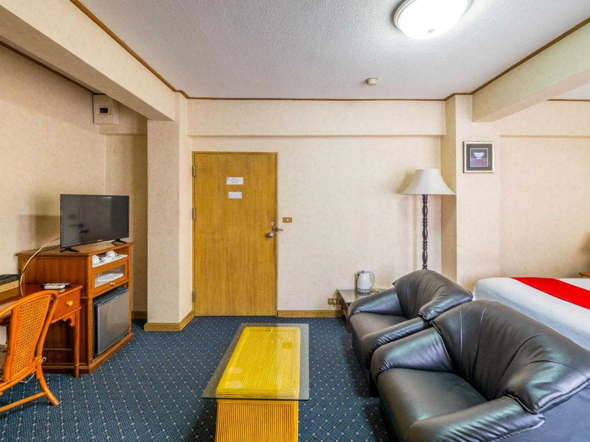 12Pm Bangkok Hotel Екстериор снимка