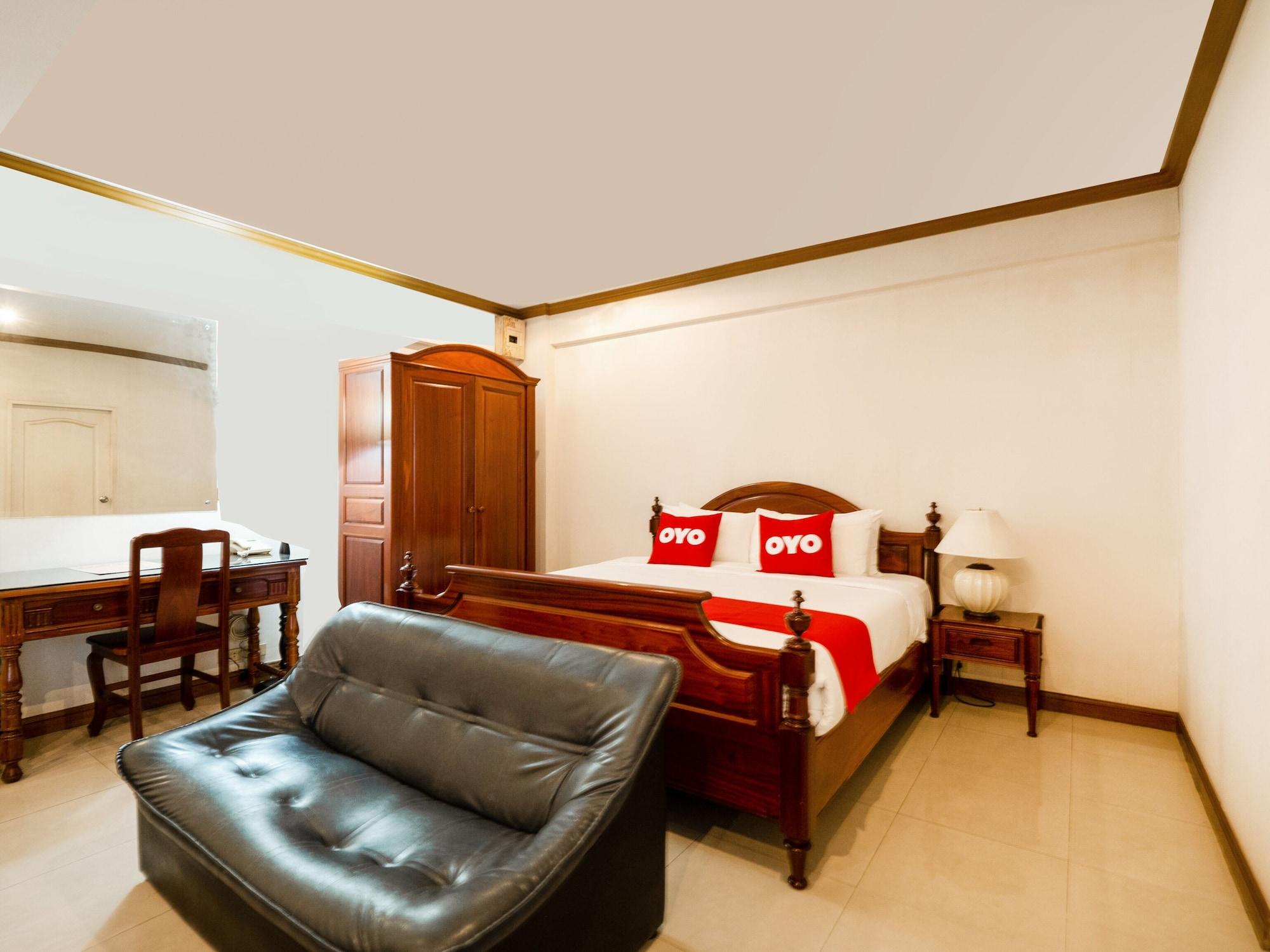 12Pm Bangkok Hotel Екстериор снимка