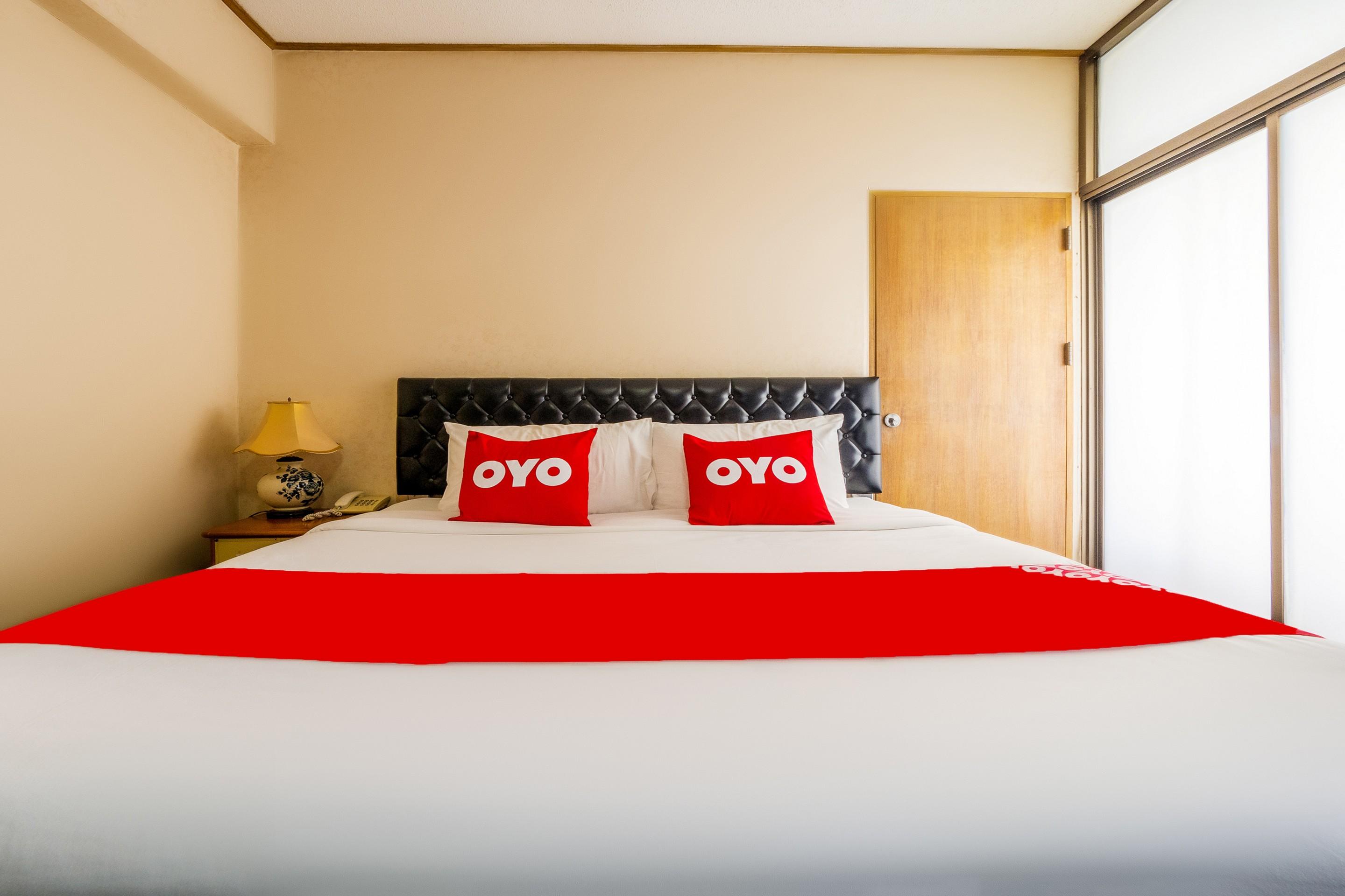 12Pm Bangkok Hotel Екстериор снимка