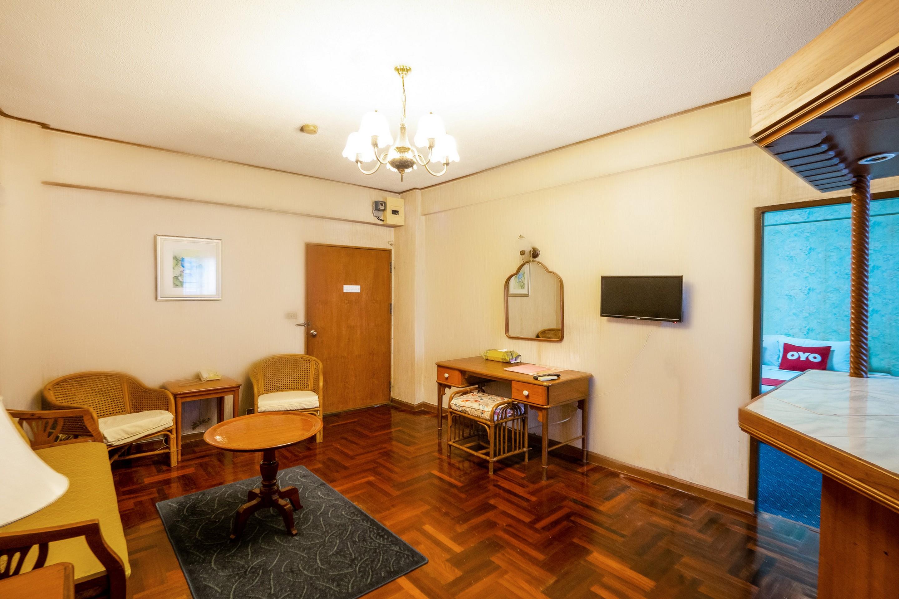 12Pm Bangkok Hotel Екстериор снимка