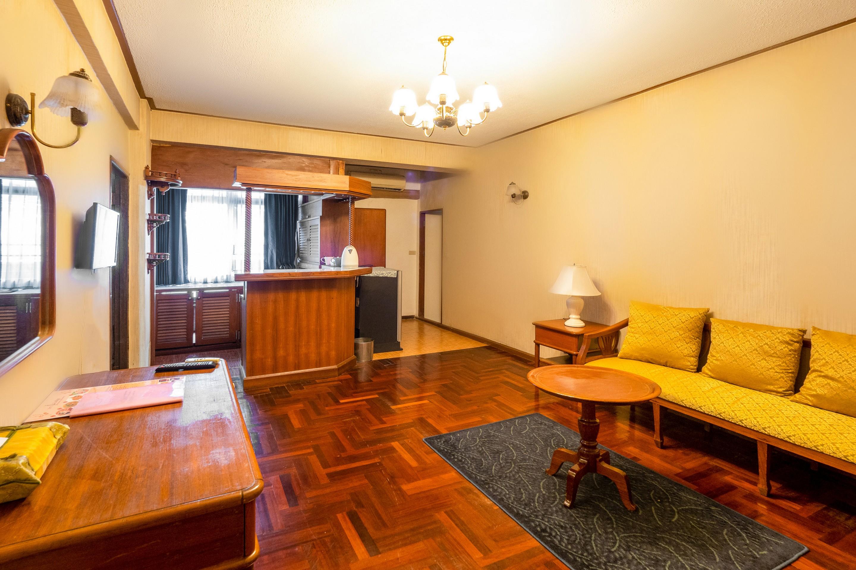 12Pm Bangkok Hotel Екстериор снимка