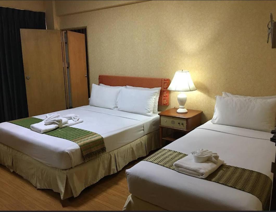 12Pm Bangkok Hotel Екстериор снимка