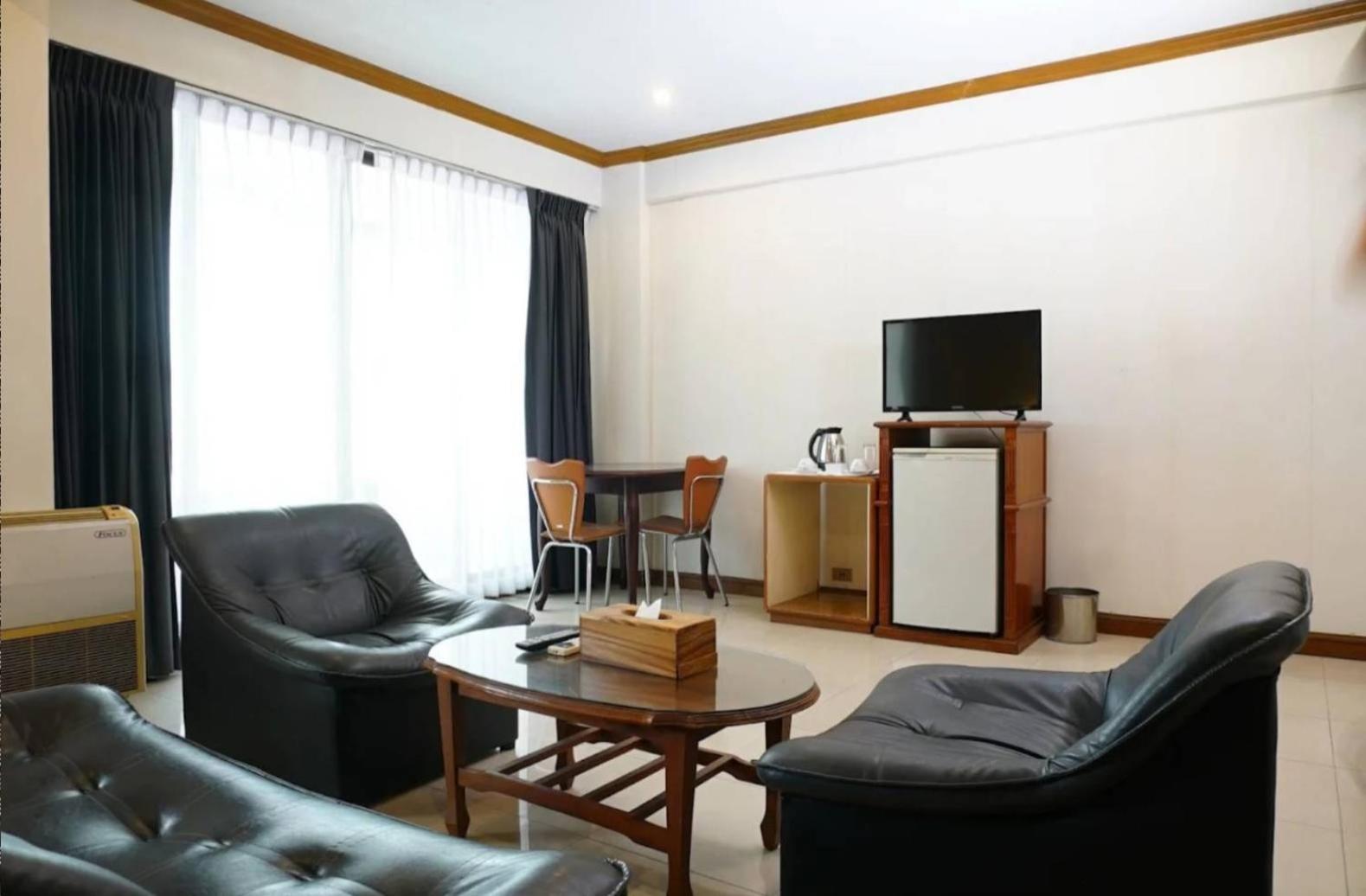 12Pm Bangkok Hotel Екстериор снимка