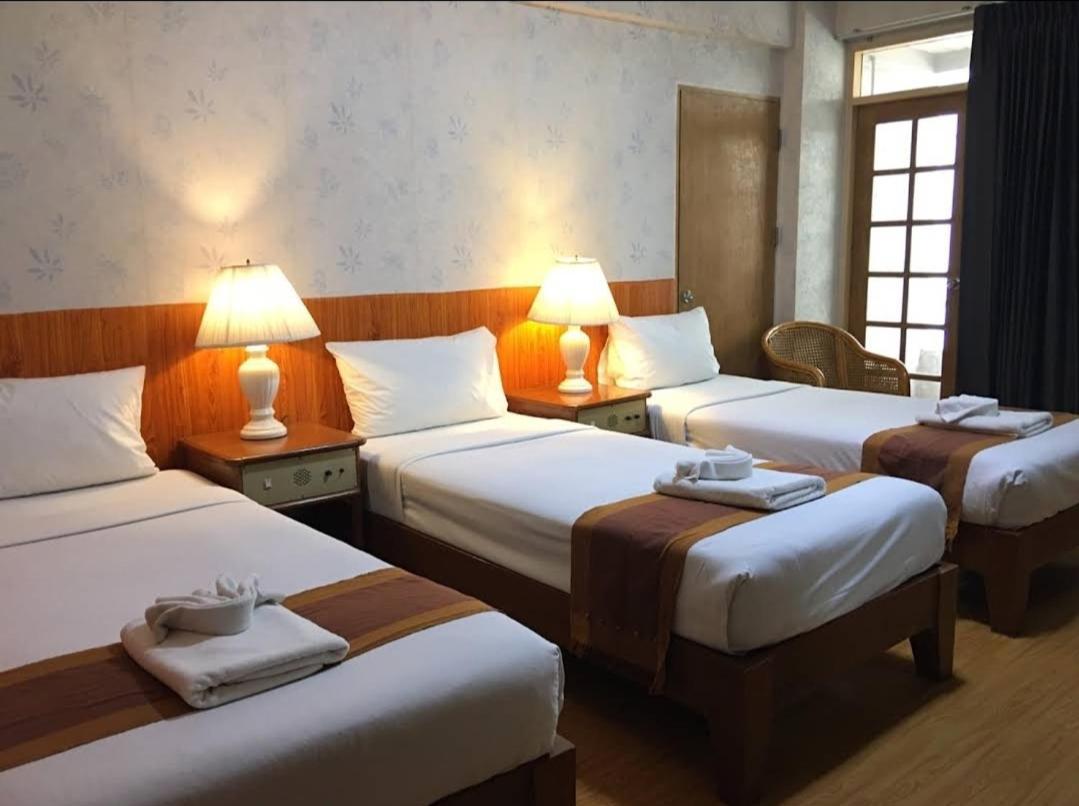 12Pm Bangkok Hotel Екстериор снимка